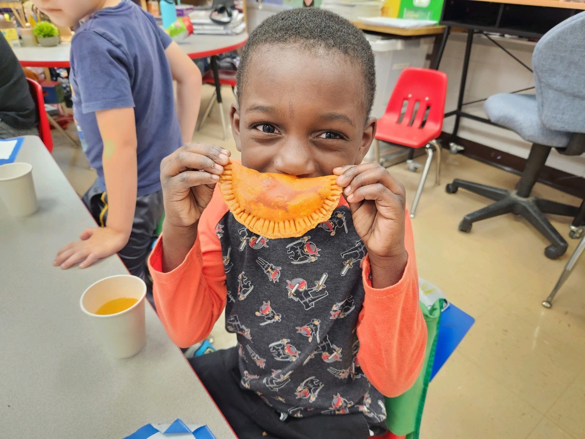 Vails Gate STEAM Academy Opens Its Doors to Families for Multicultural